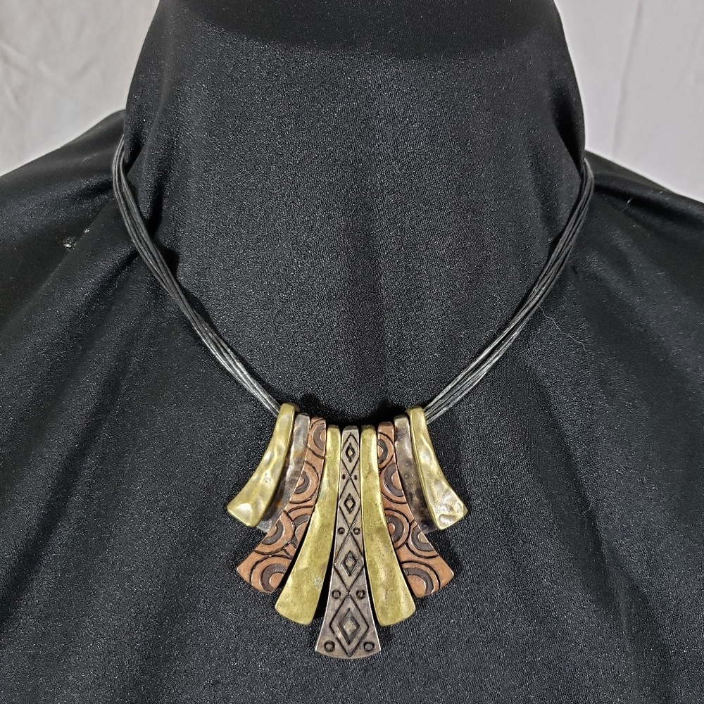 Assorted metals necklace